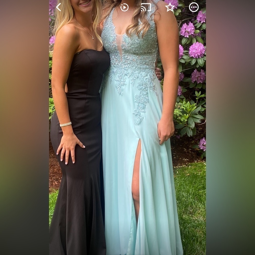 Blondie size 5 blue prom dress- Corded Lace Embellishment Plunging - Picture 6 of 6